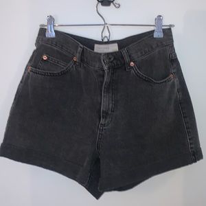 Topshop Mom Jean Short - Washed Black Denim